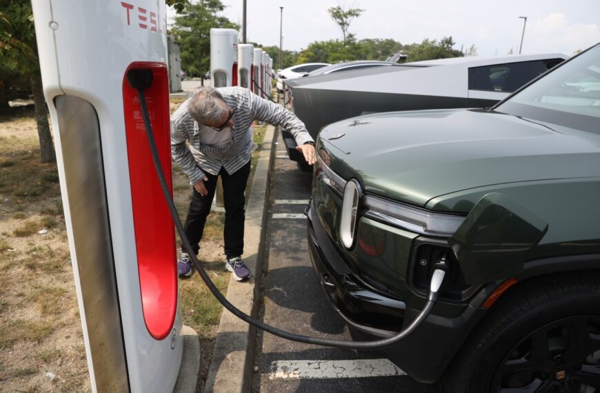 Consumer Reports Reveals Tesla and Rivian Charging Networks as the Most Reliable: A Comprehensive Analysis