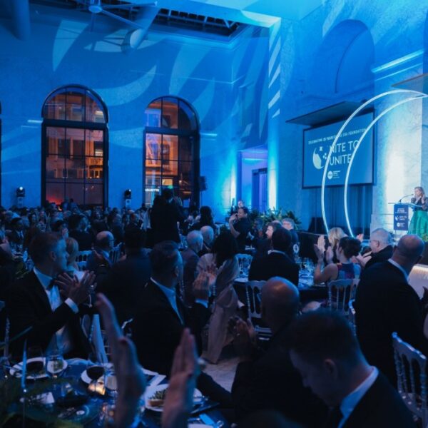 ESA Foundation Raises $1.25M for Children's Programs at Nite to Unite Fundraiser