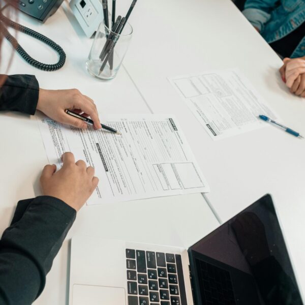 Revolutionizing Finance: How AI Transforms Customer Lifecycle Management for Unmatched Efficiency