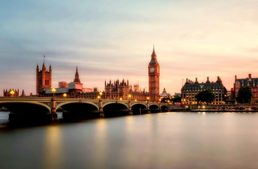 Revolutionizing Small Business Insurance: Simply Business and London Underwriters Join Forces for Enhanced Digital Distribution