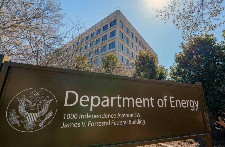 Trump Administration Instructs DOE to Conceal DOGE Documents: What You Need to Know