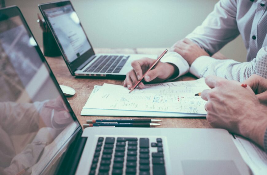 Unlocking Success: How Wealth Advisors Can Leverage Personalized Data and Client-Centric Tools to Stay Relevant