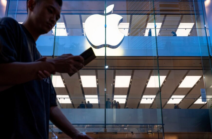 Apple Alerts Global Users of Recent Spyware Attacks: Protect Yourself Now!