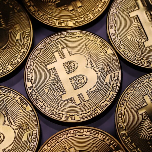 Circle's Bold Move: Stablecoin Innovator Eyes New Public Listing Opportunity