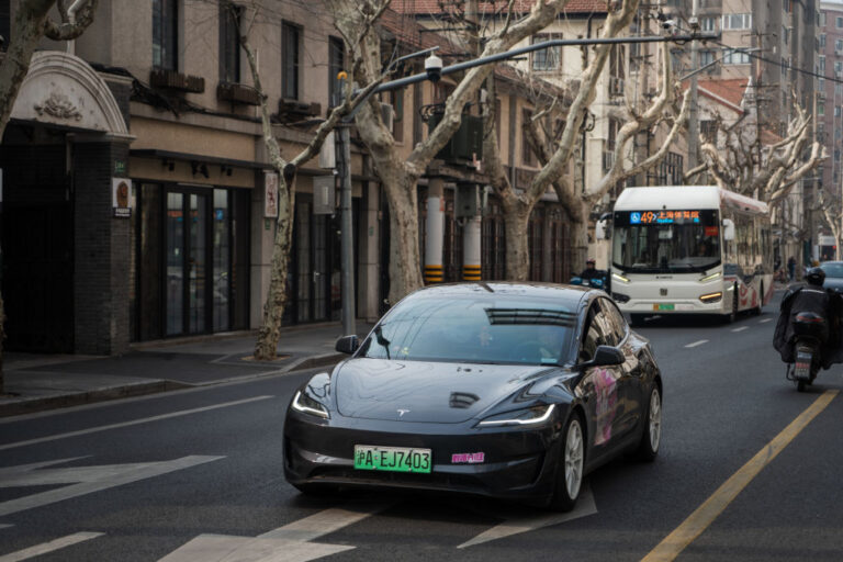 Tesla Launches 'FSD Supervised' Ride-Hailing Tests for Employees in Austin and Bay Area
