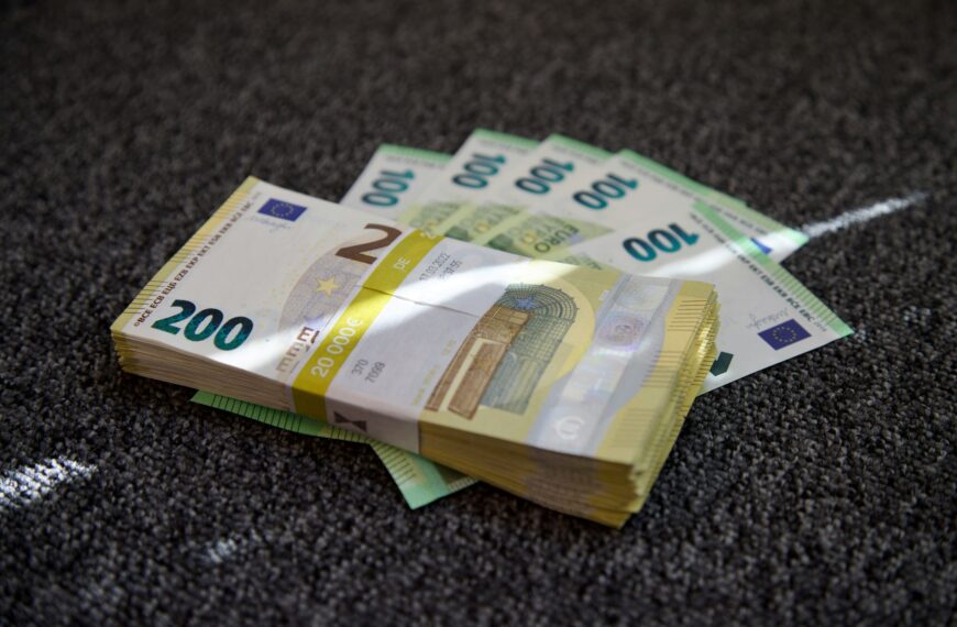 ECB Partners with FinTech Innovators and Banks to Revolutionize Payment Solutions