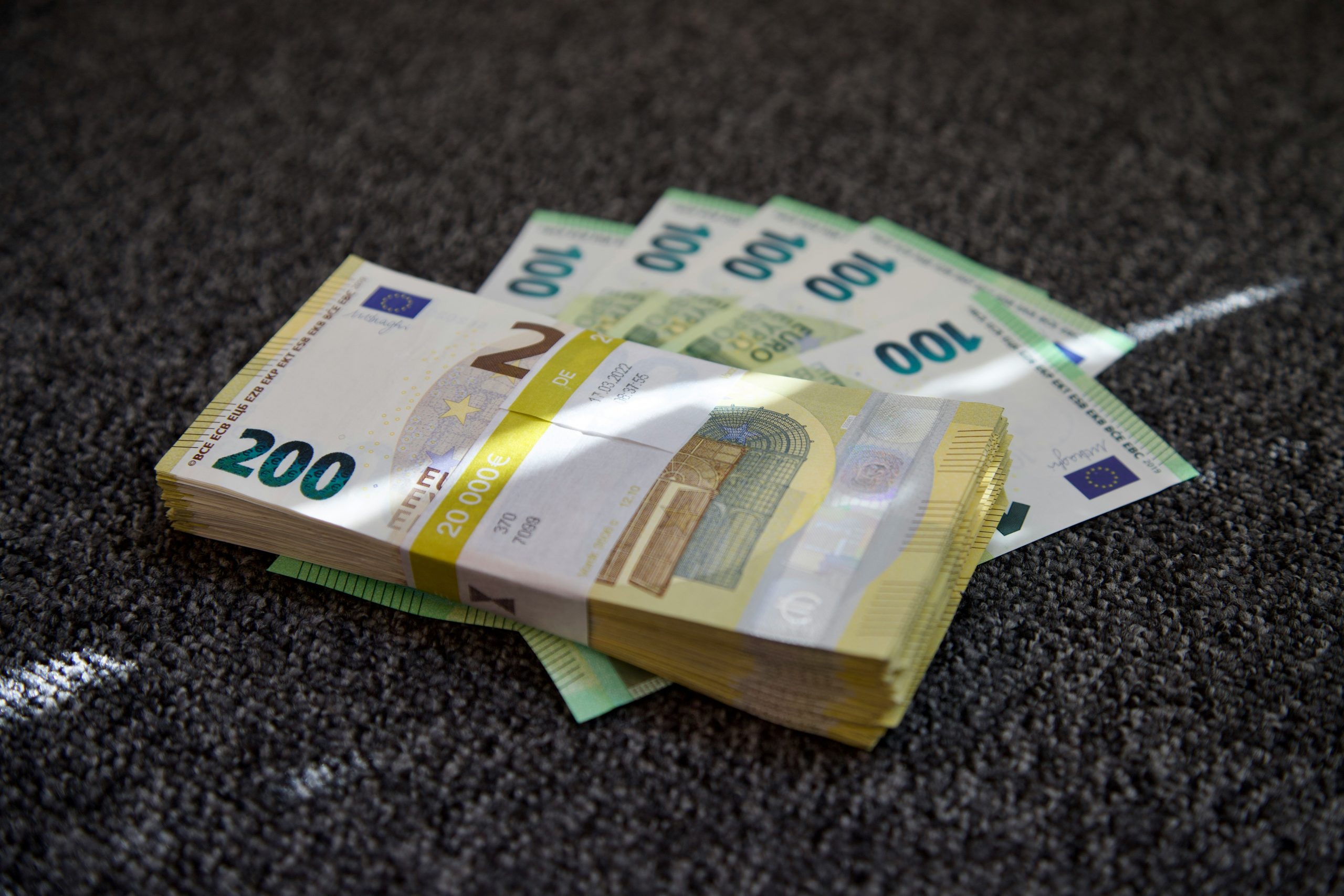 ECB Partners with FinTech Innovators and Banks to Revolutionize Payment Solutions