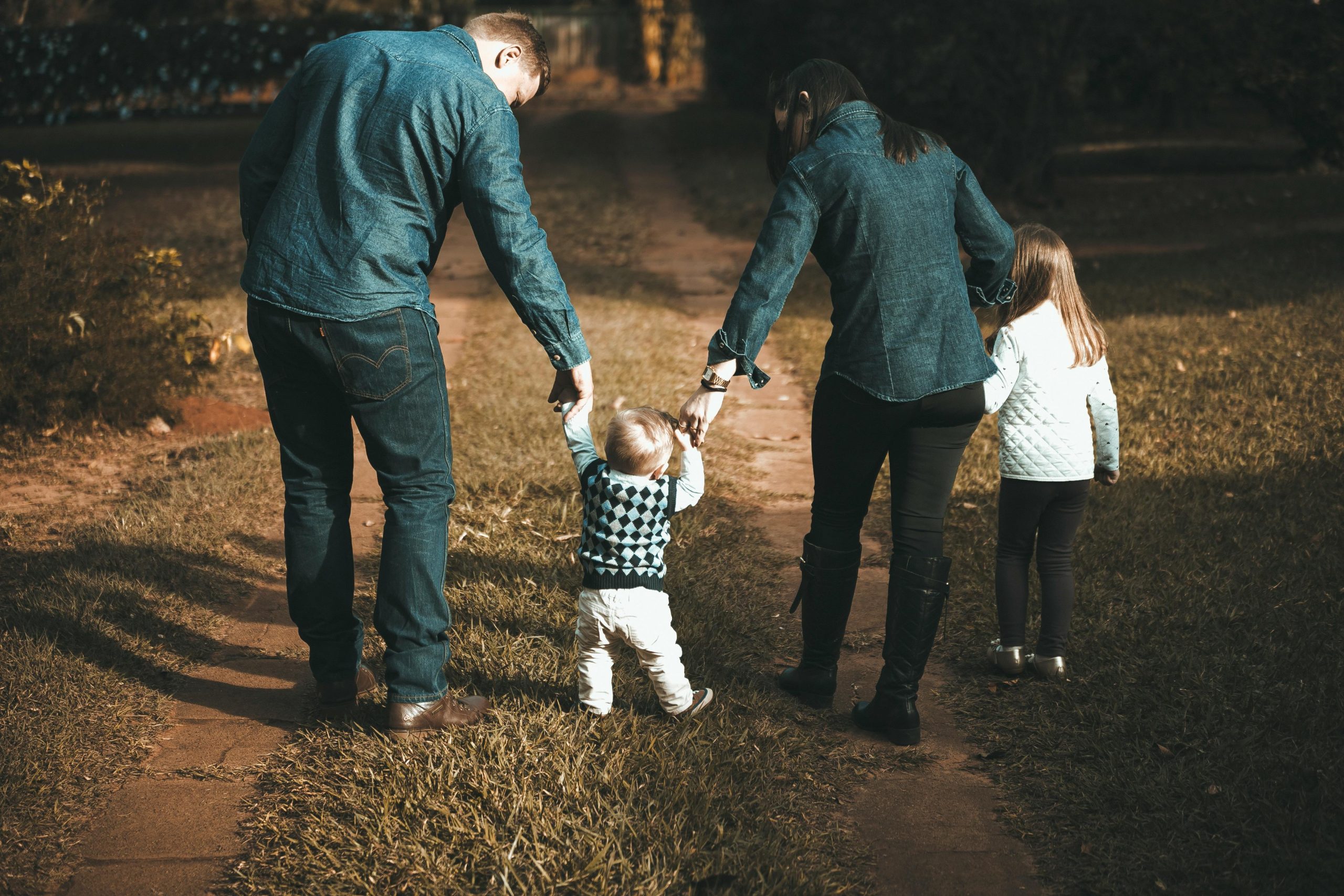 EarlyBird Partners with Acorns to Revolutionize Financial Tools for Kids and Families