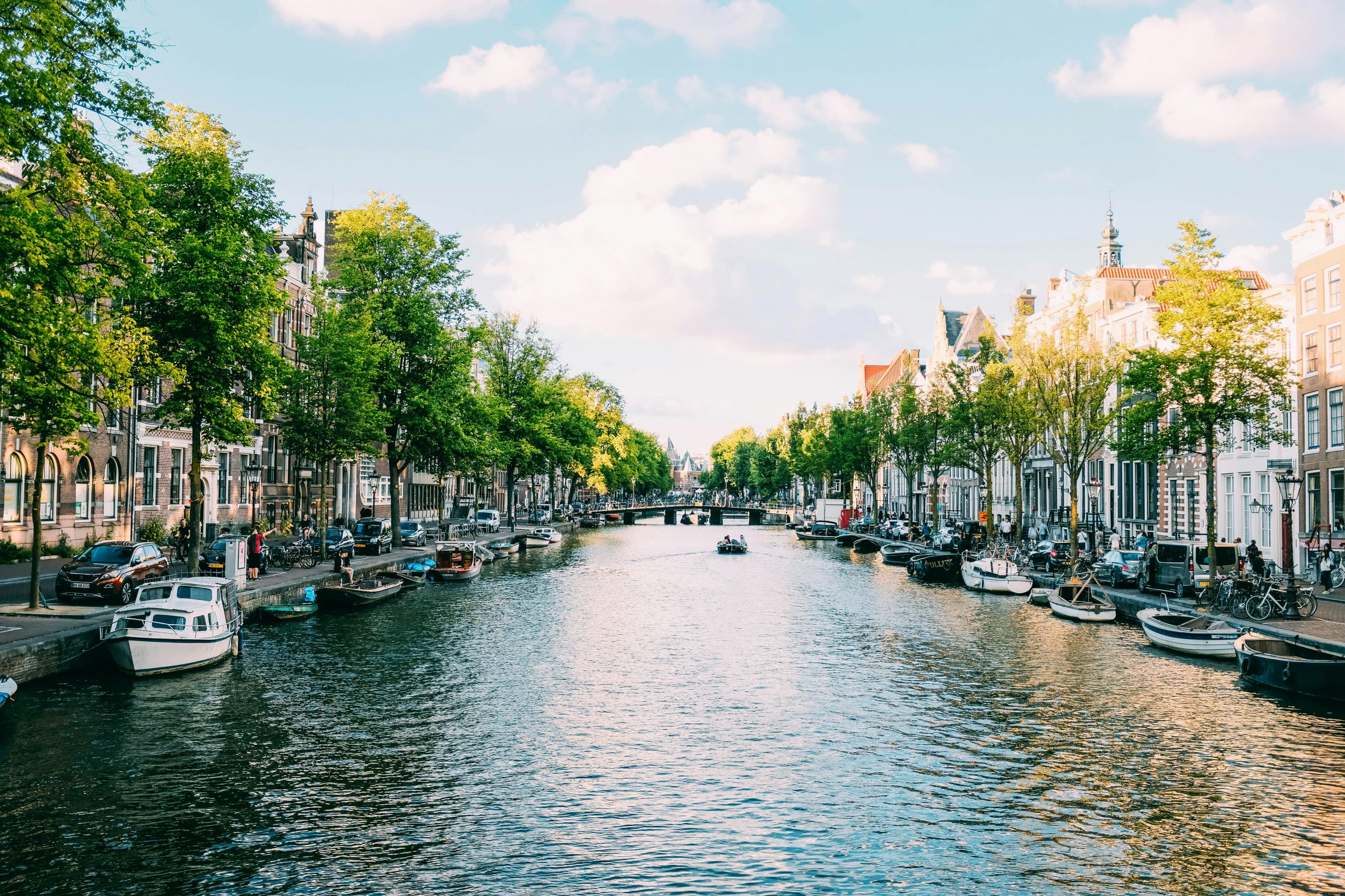 Finom Secures $105M Investment from General Catalyst: Transforming SMB Banking in Amsterdam