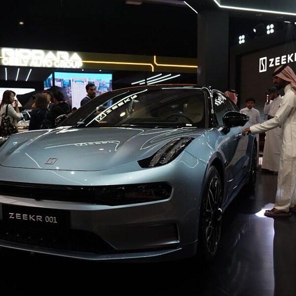 Geely's Strategic Shift: Taking EV Startup Zeekr Private Amid US-China Trade Tensions