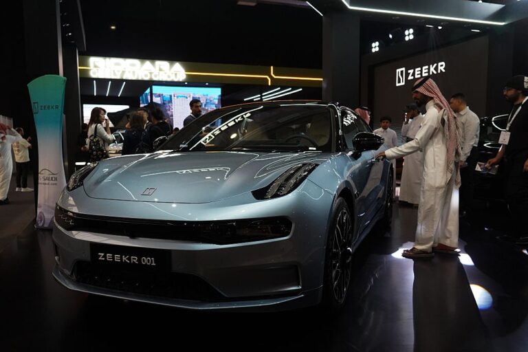 Geely's Strategic Shift: Taking EV Startup Zeekr Private Amid US-China Trade Tensions