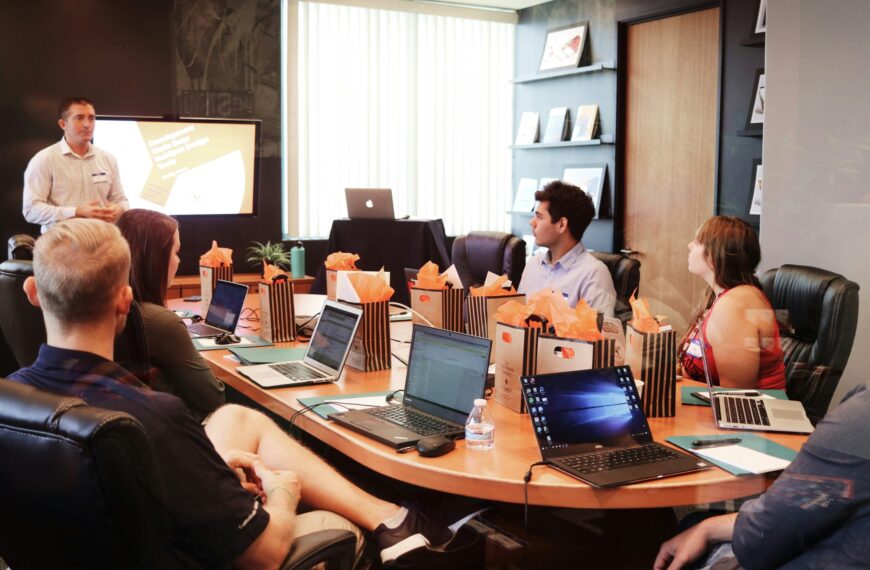 Ravio Secures $12M to Revolutionize Global Salary Benchmarking with Real-Time HR Data Insights