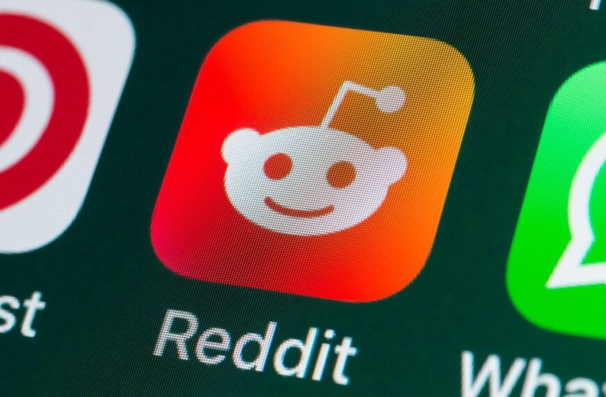 Reddit's AI Strategy: Targeting Google Users Beyond Just Community Scrollers