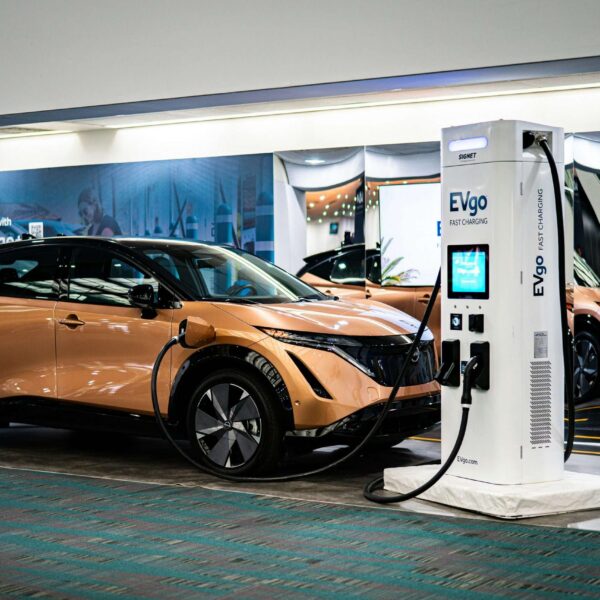 Revving Up EV Financing: How AI is Transforming Electric Vehicle Funding Amidst Global Growth Challenges