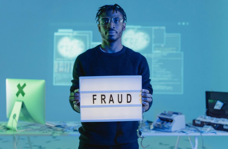 UK Faces Rising Threat: First-Party Fraud Surpasses Scams, Warns LexisNexis
