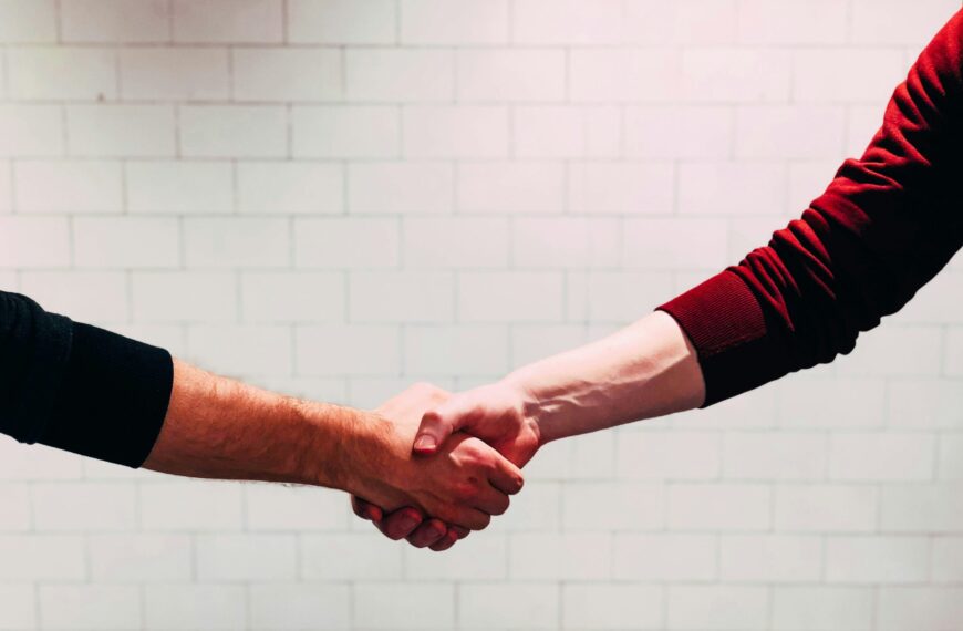 Vault Partners with Diligent in Strategic Acquisition to Enhance Global GRC Solutions