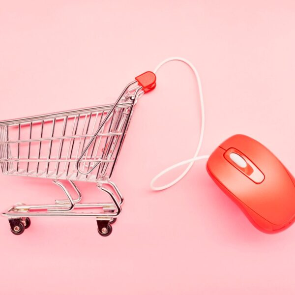 eBay and Etsy Remain Optimistic Amid Tariff Challenges: Navigating the E-commerce Landscape